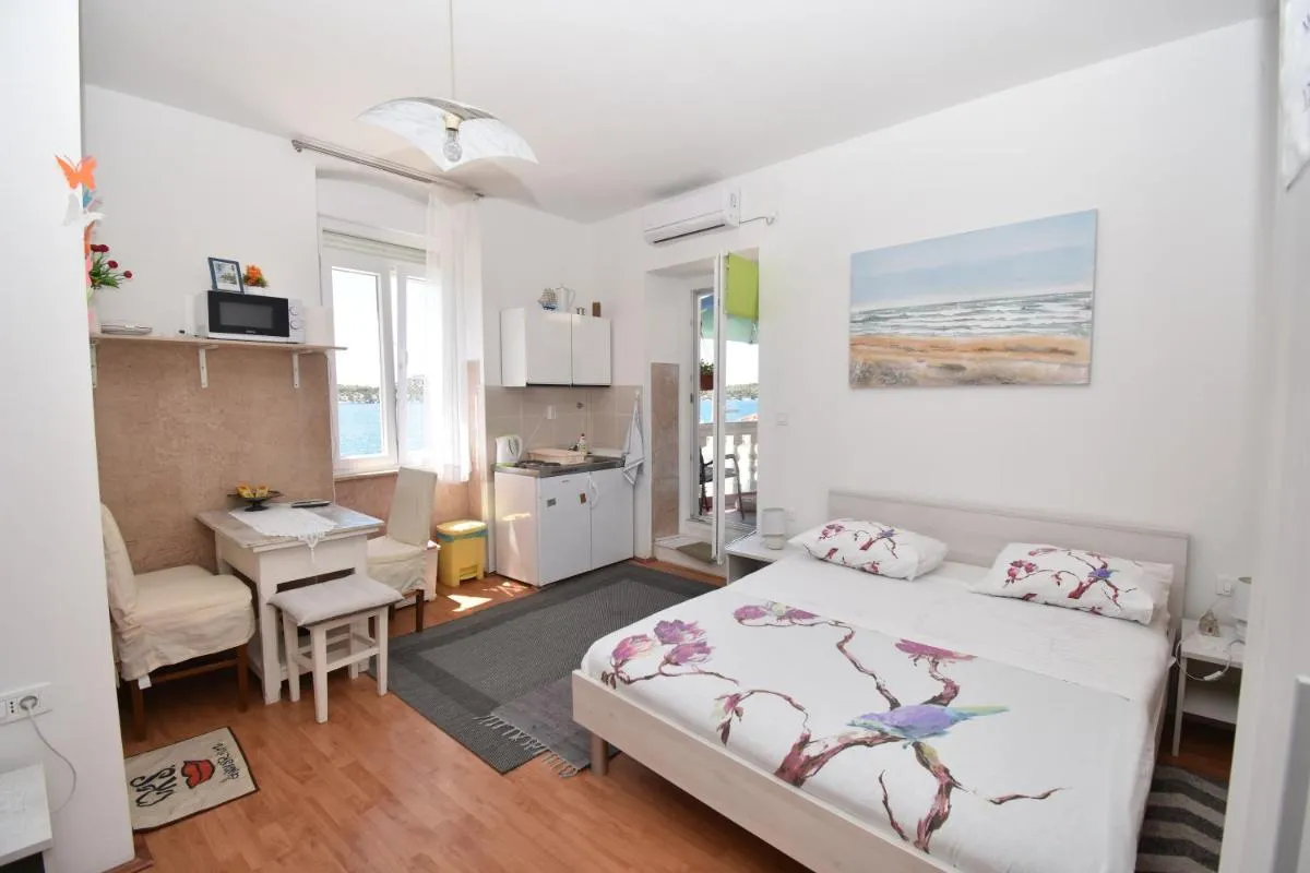 Image 1 of Apartmani Rina