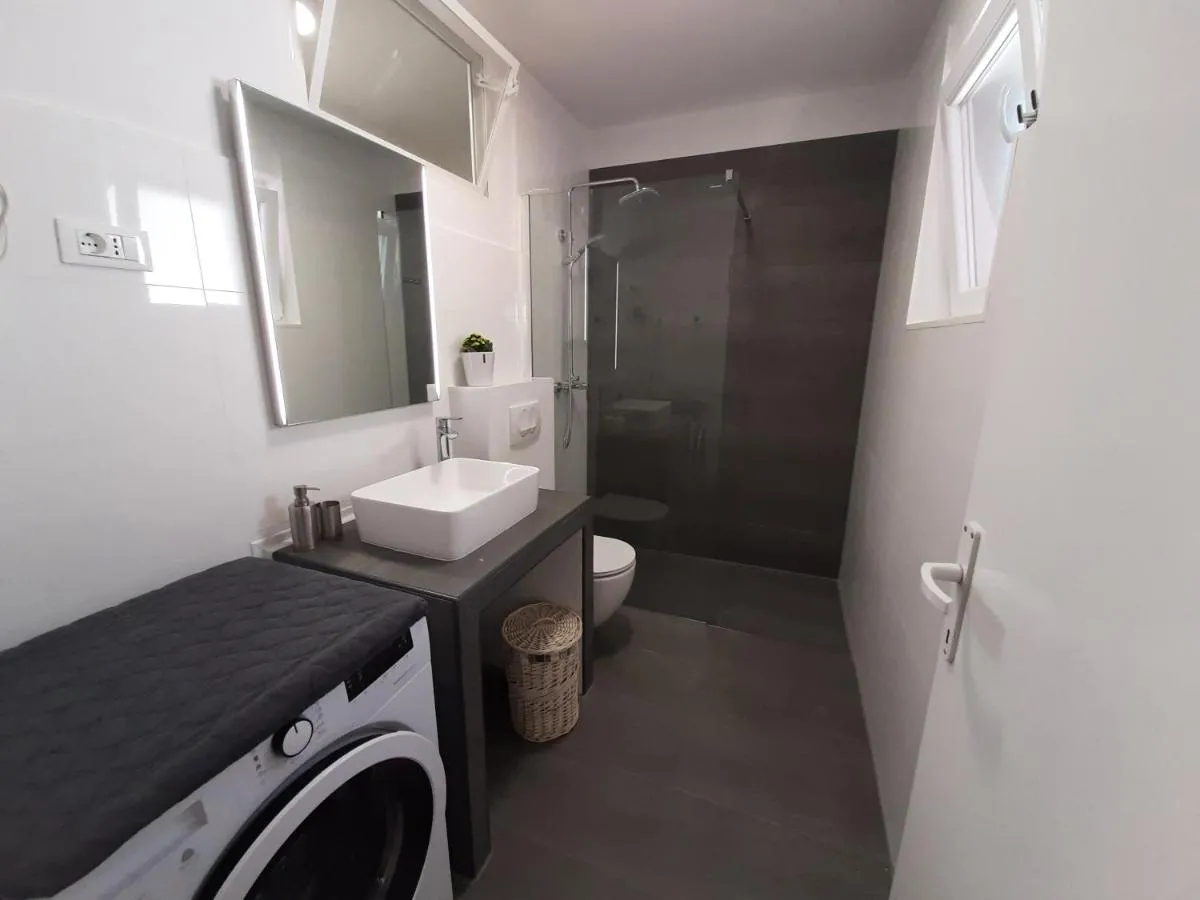 Image 2 of Apartment Boni