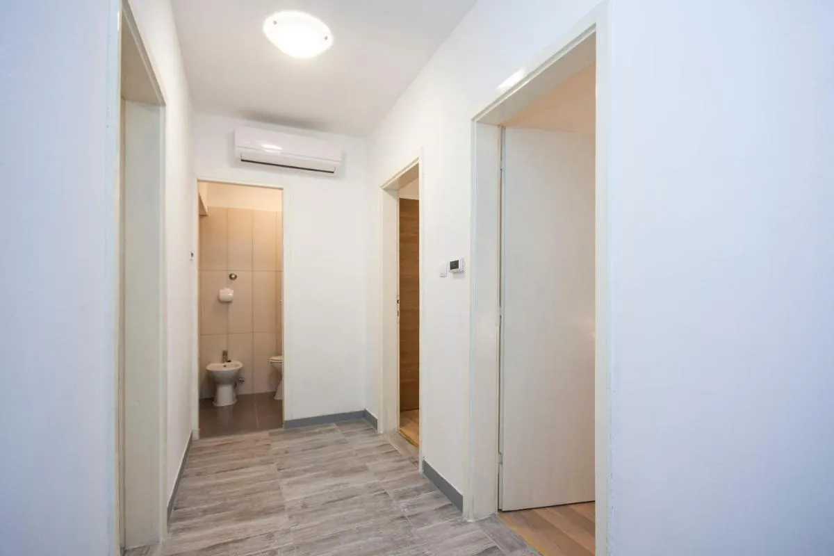 Image 2 of Apartment Marsela