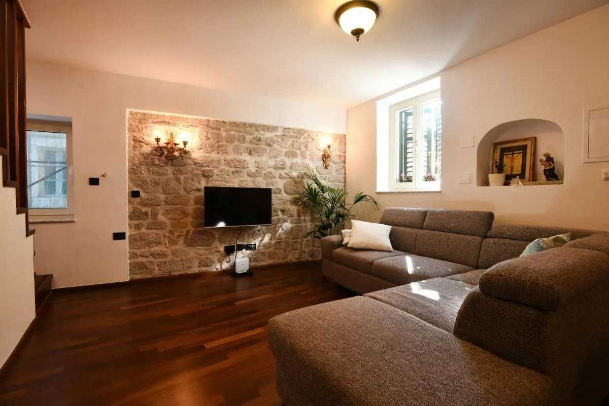 Image 2 of Apartments Kokolo