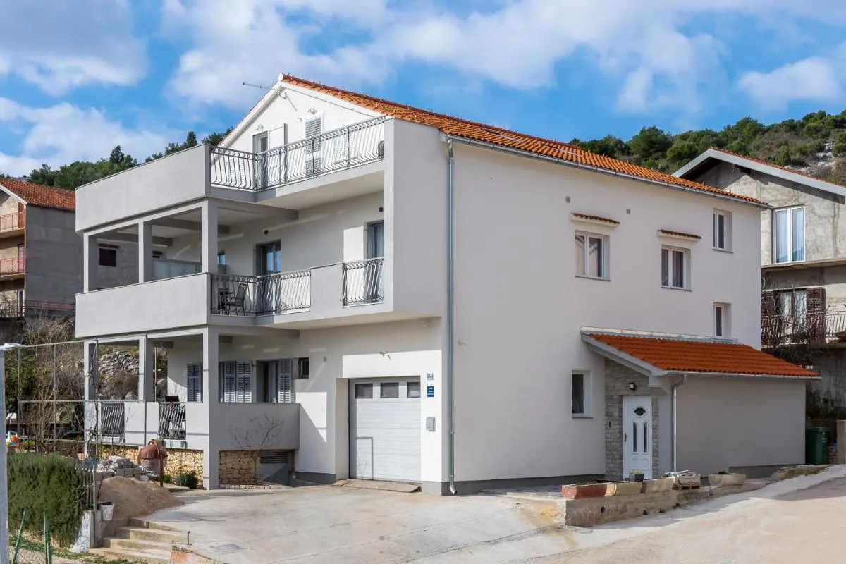 Image 4 of Apartments Tanya