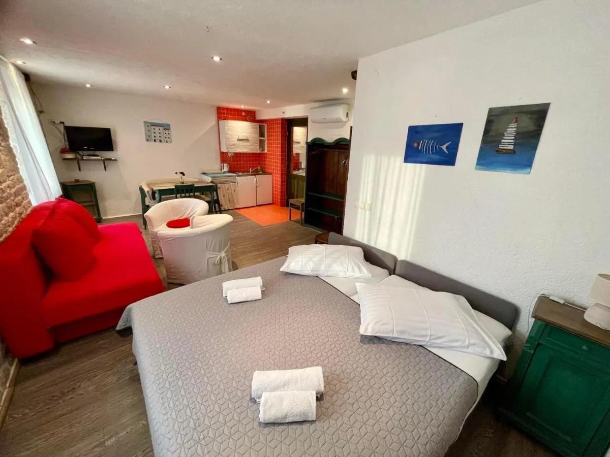 Image 3 of Apartments Trapula