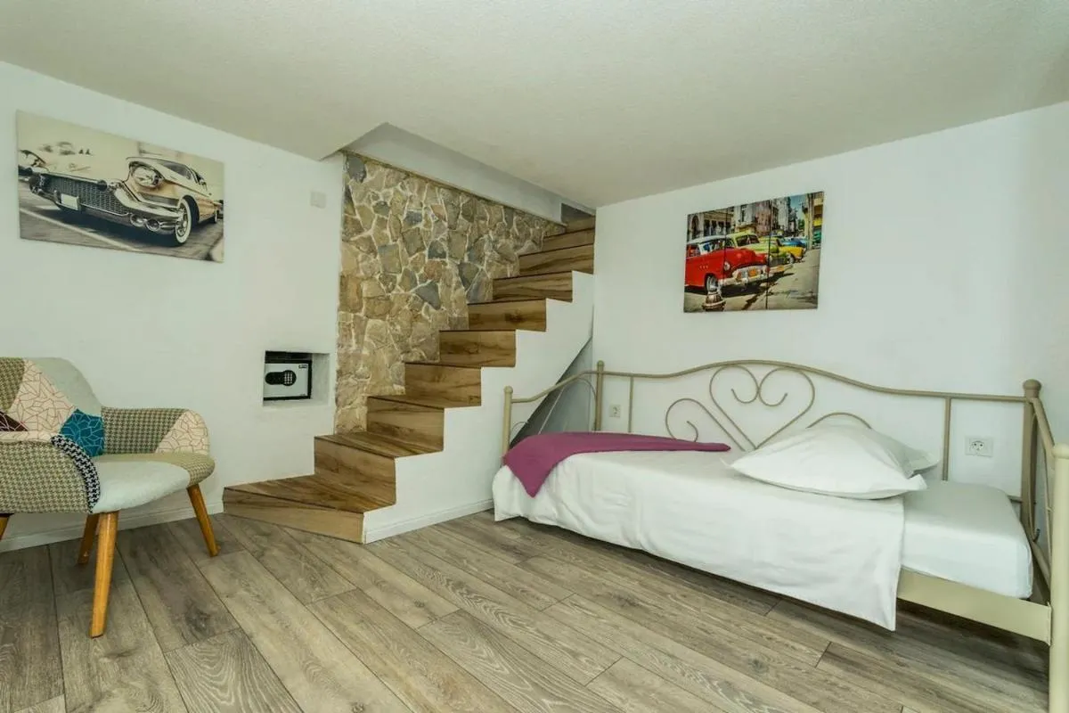 Image 1 of Apartments with a swimming pool Sibenik – 22457