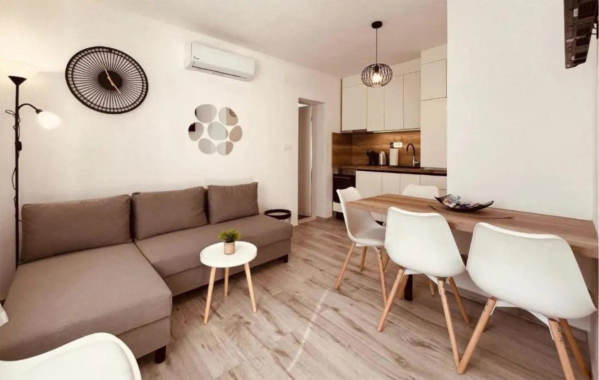 Image 3 of Awesome Home In Sibenik With Kitchen