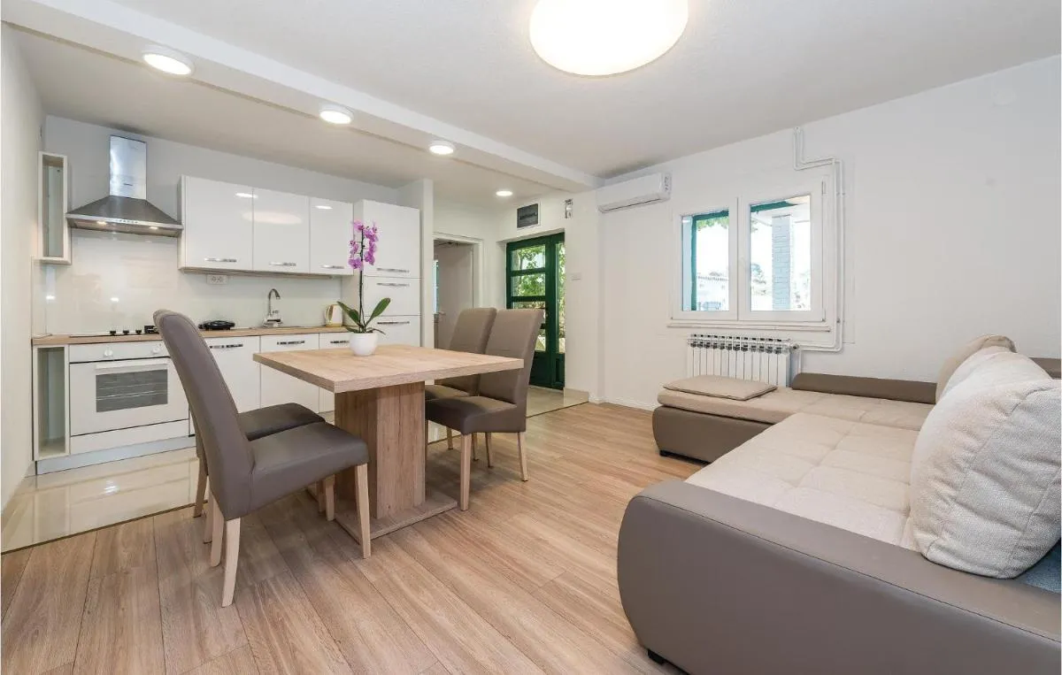 Image 2 of Beautiful Apartment In Sibenik With Kitchen