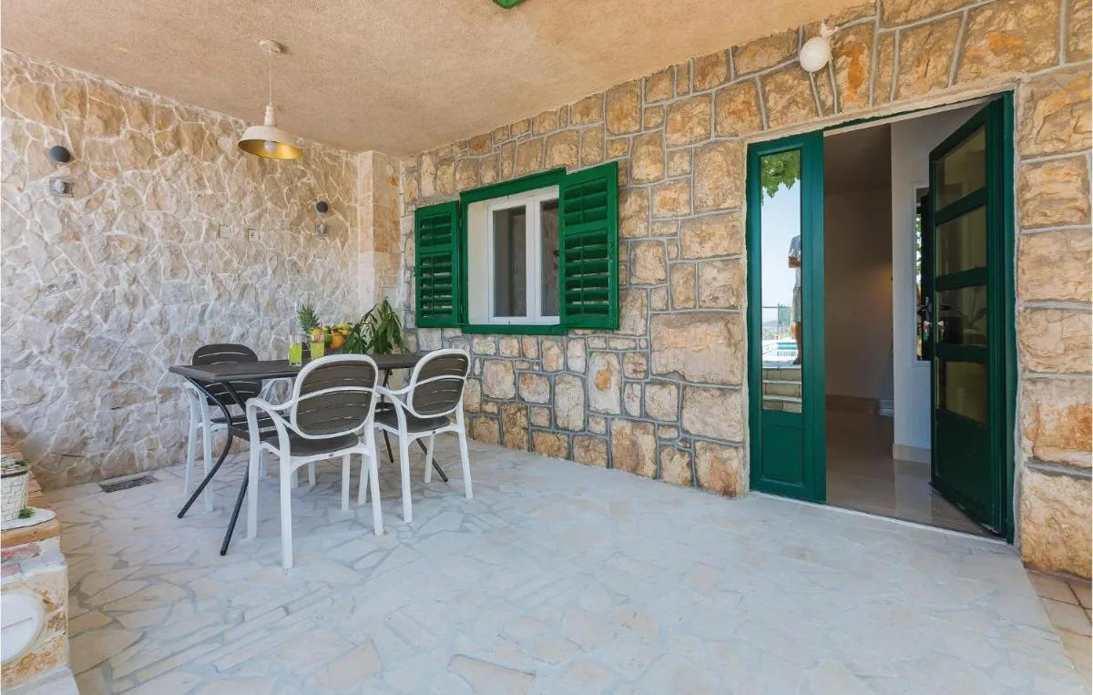 Image 3 of Beautiful Apartment In Sibenik With Kitchen