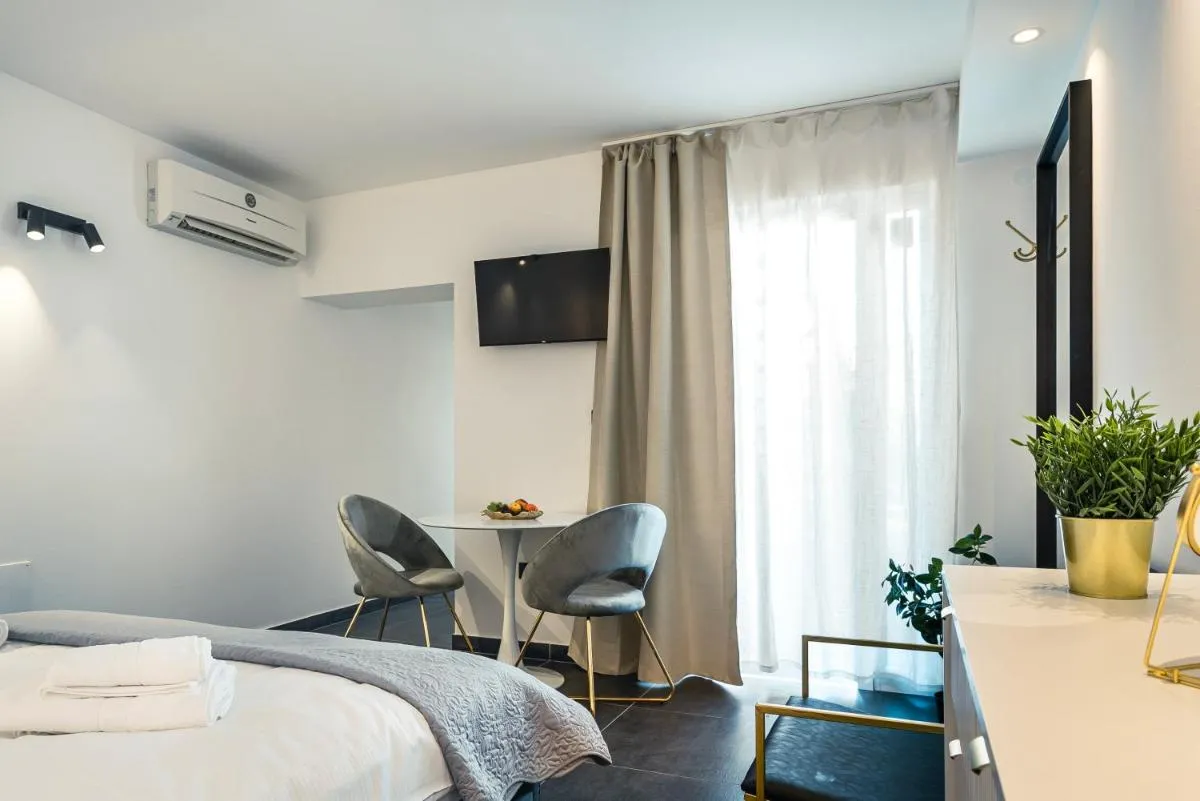 Image 4 of CITY BREAK Studio apartments
