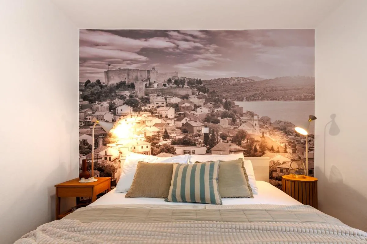 Image 1 of Charming renovated apartment next to the sea