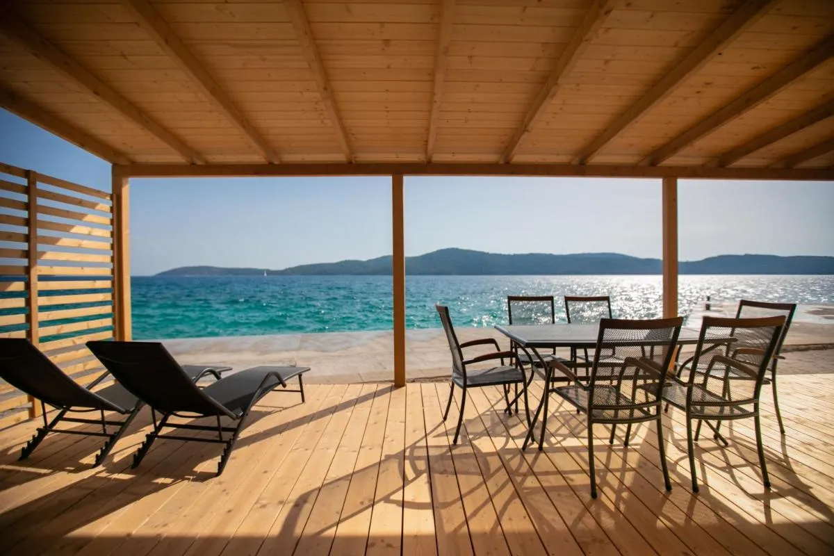 Image 6 of Deluxe Beach Mobile Homes