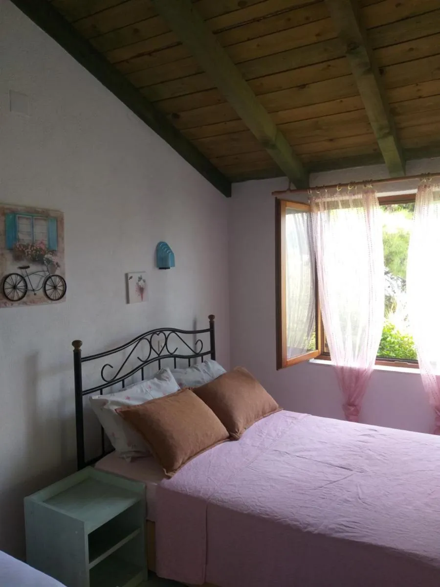Image 1 of Direkt na moru – Bungalov