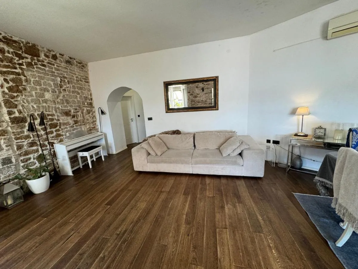 Image 4 of Grand Terrace Suite