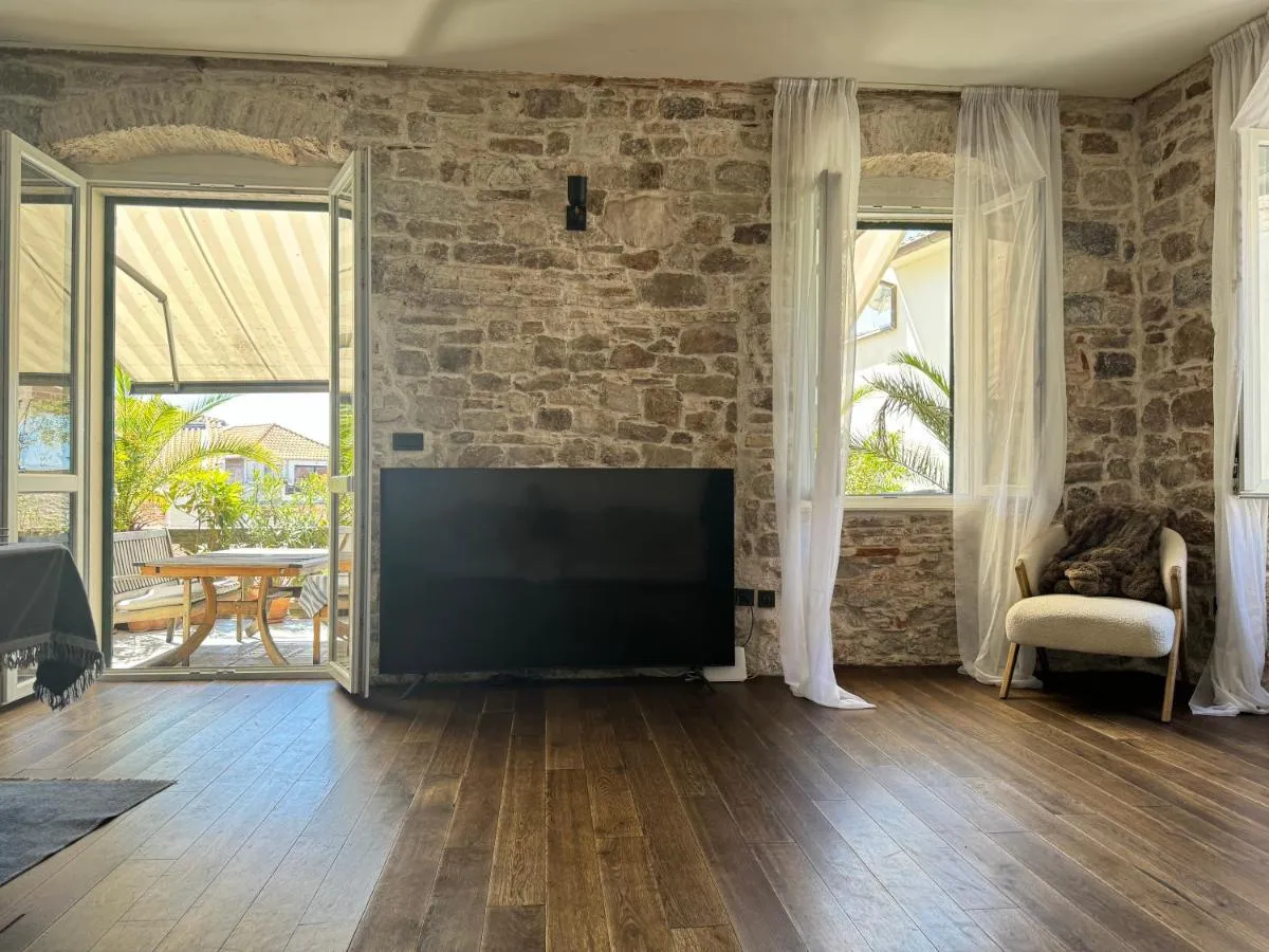 Image 6 of Grand Terrace Suite