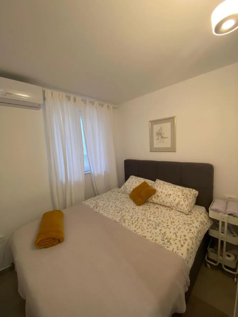 Image 3 of Lovely Suite