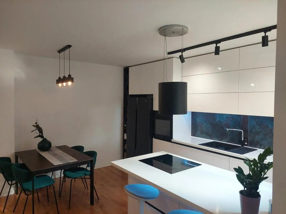 Image 3 of NEW Luxury Apartment Vidici