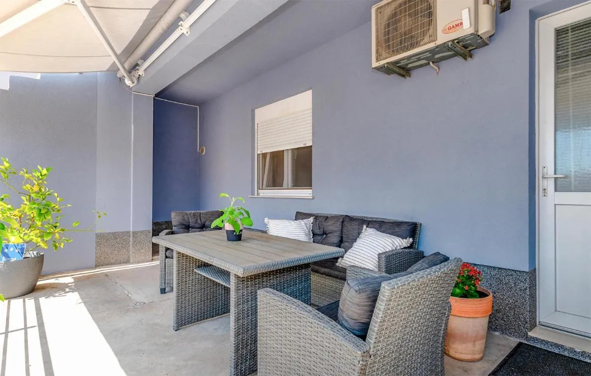 Image 1 of Pet Friendly Apartment In Sibenik With Wifi
