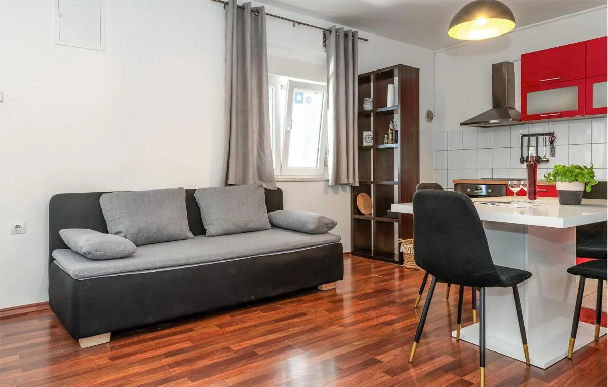 Image 3 of Pet Friendly Apartment In Sibenik With Wifi