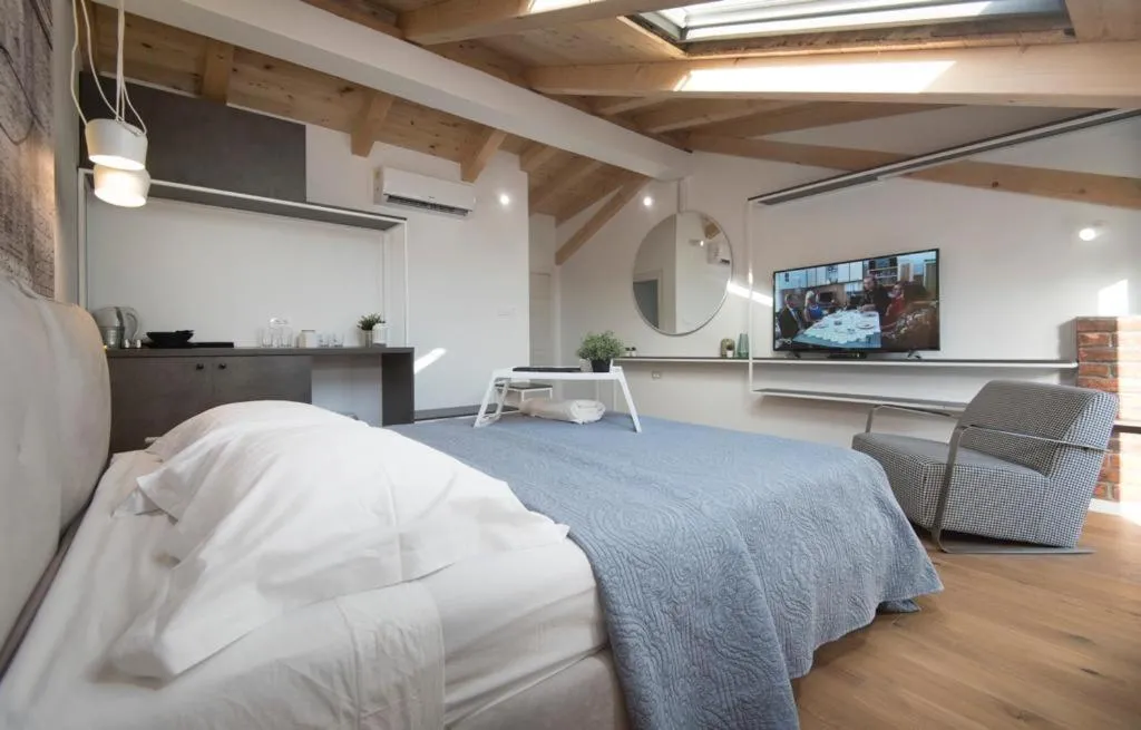 Image 2 of Sibinicum luxury rooms