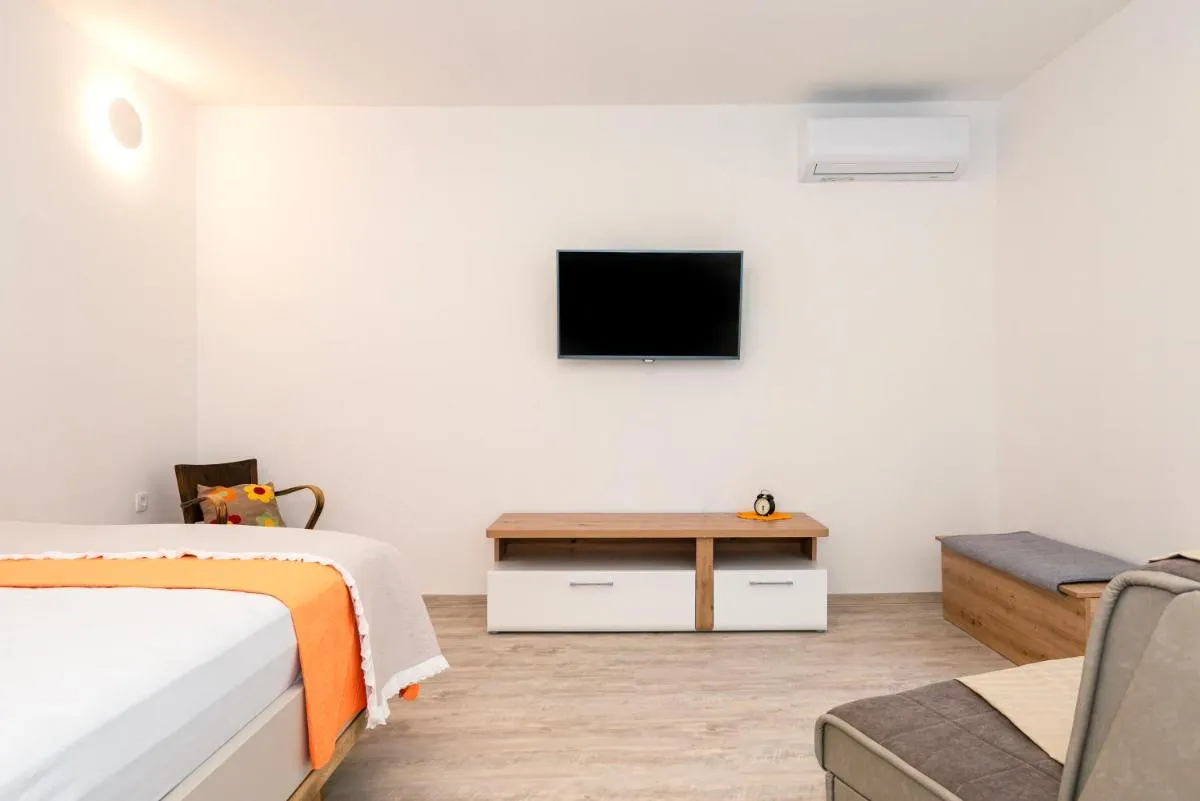 Image 4 of Studio Apartman MAX center of the old town free parking beautiful view