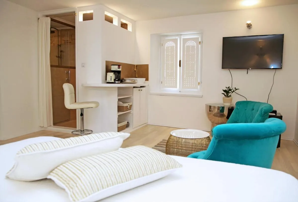 Image 4 of Swan City Apartment & Room