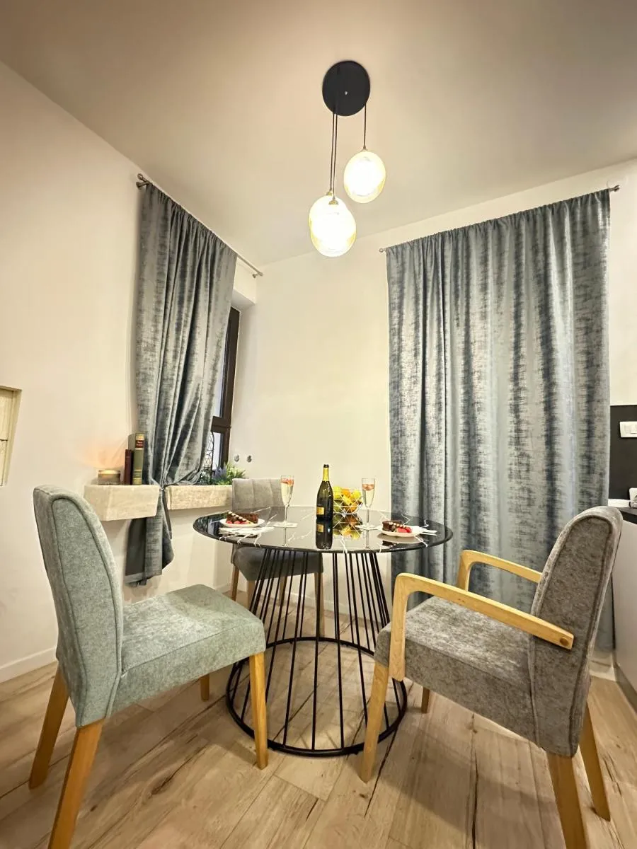 Image 4 of V Apartment