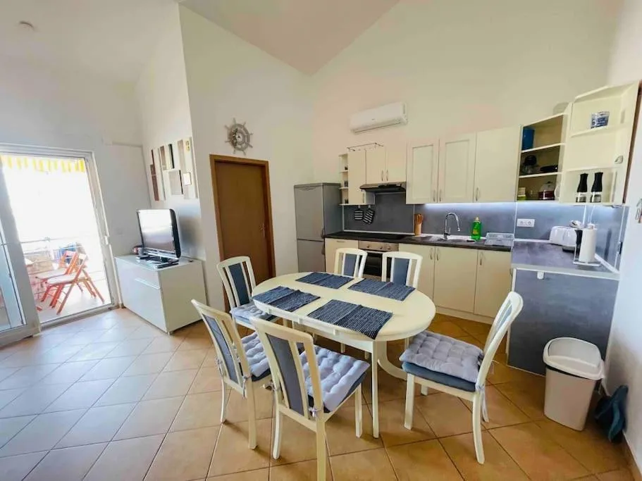 Image 2 of Wohnung mit Meerblick, am Strand