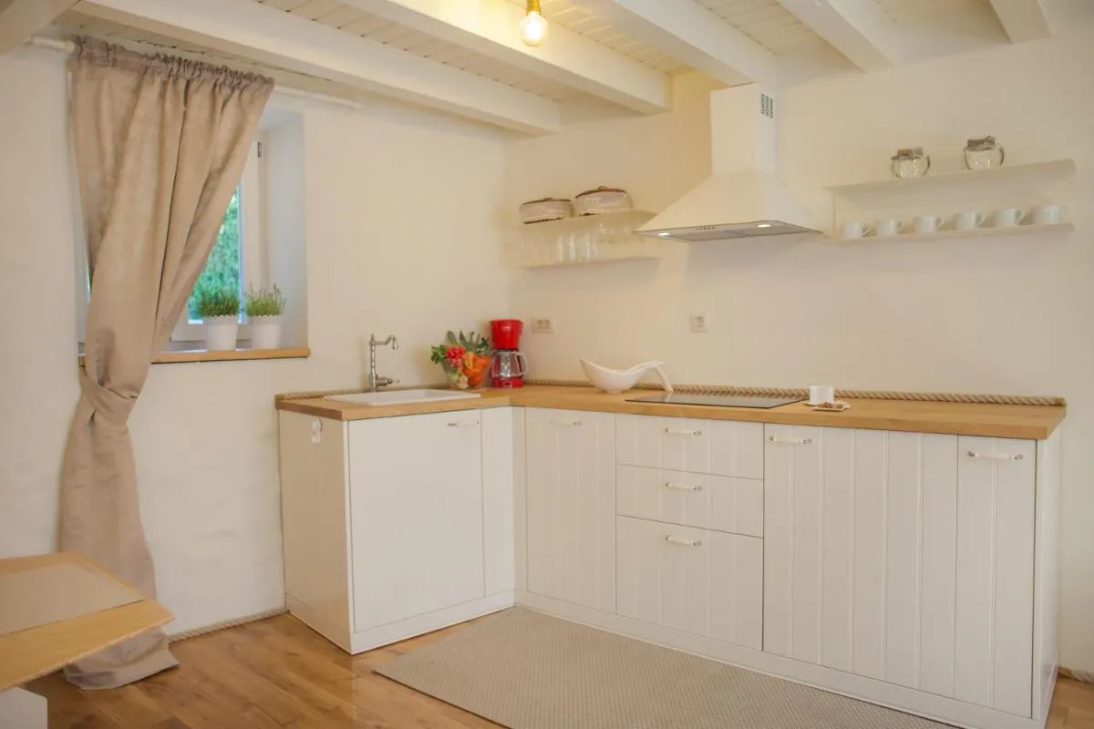 Image 1 of Apartman Brunela-free parking
