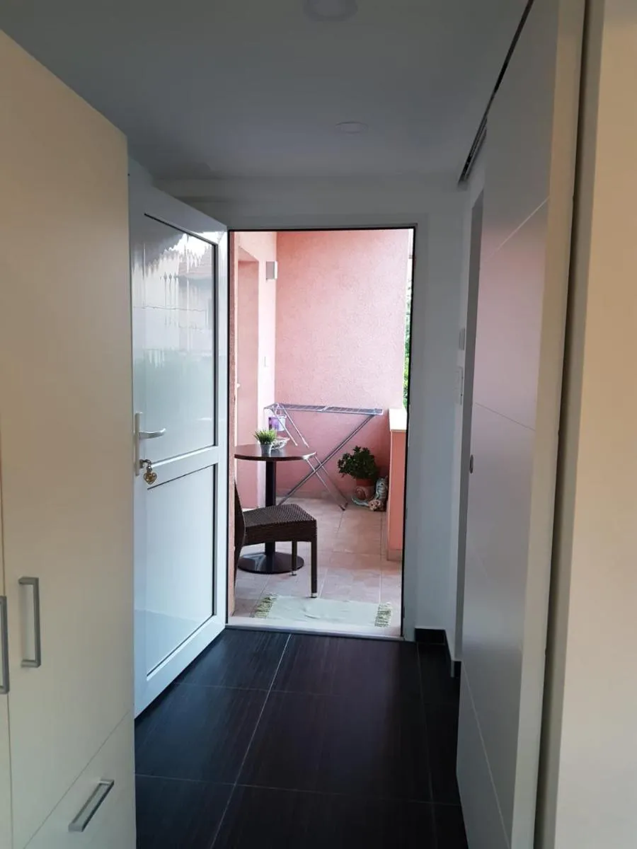 Image 4 of Apartman Elana