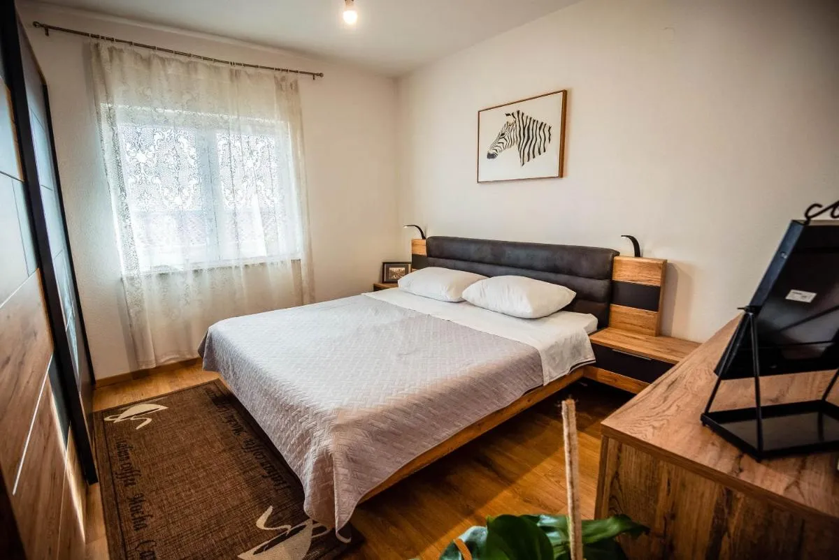 Image 1 of Apartman Fjaka