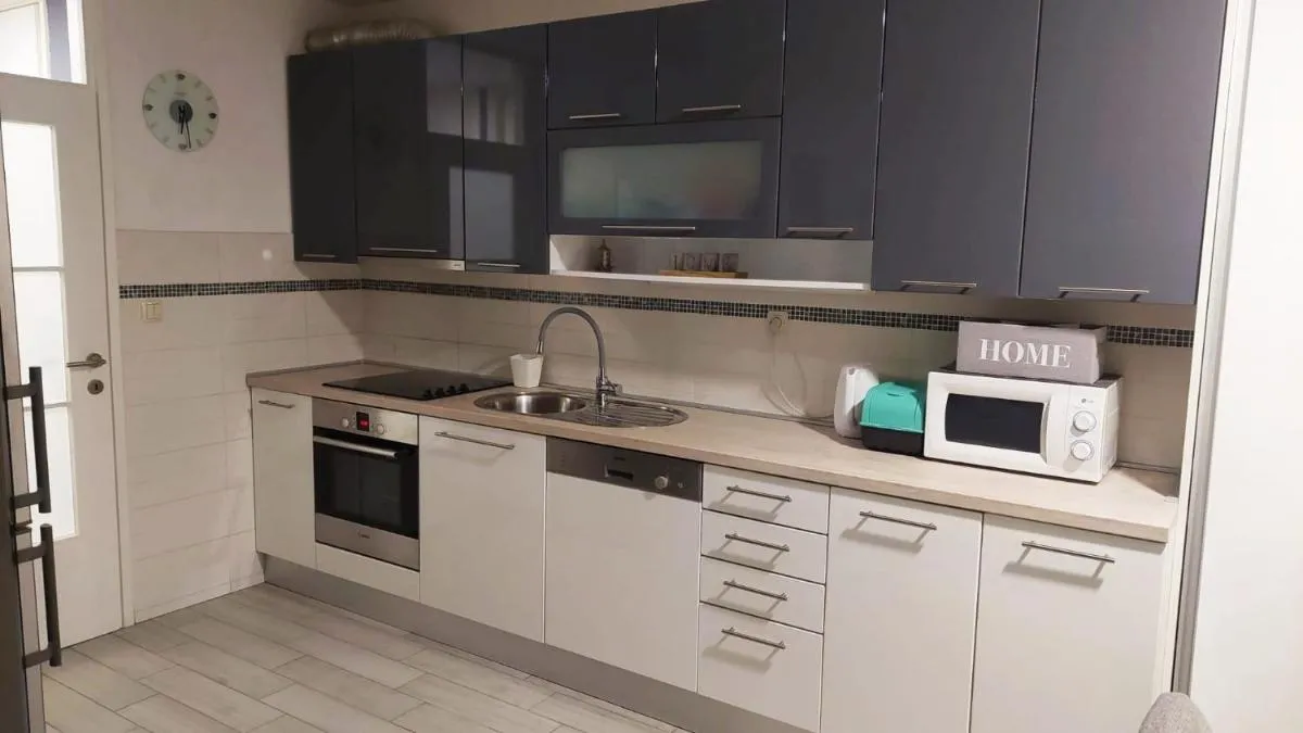 Image 2 of Apartman Nina