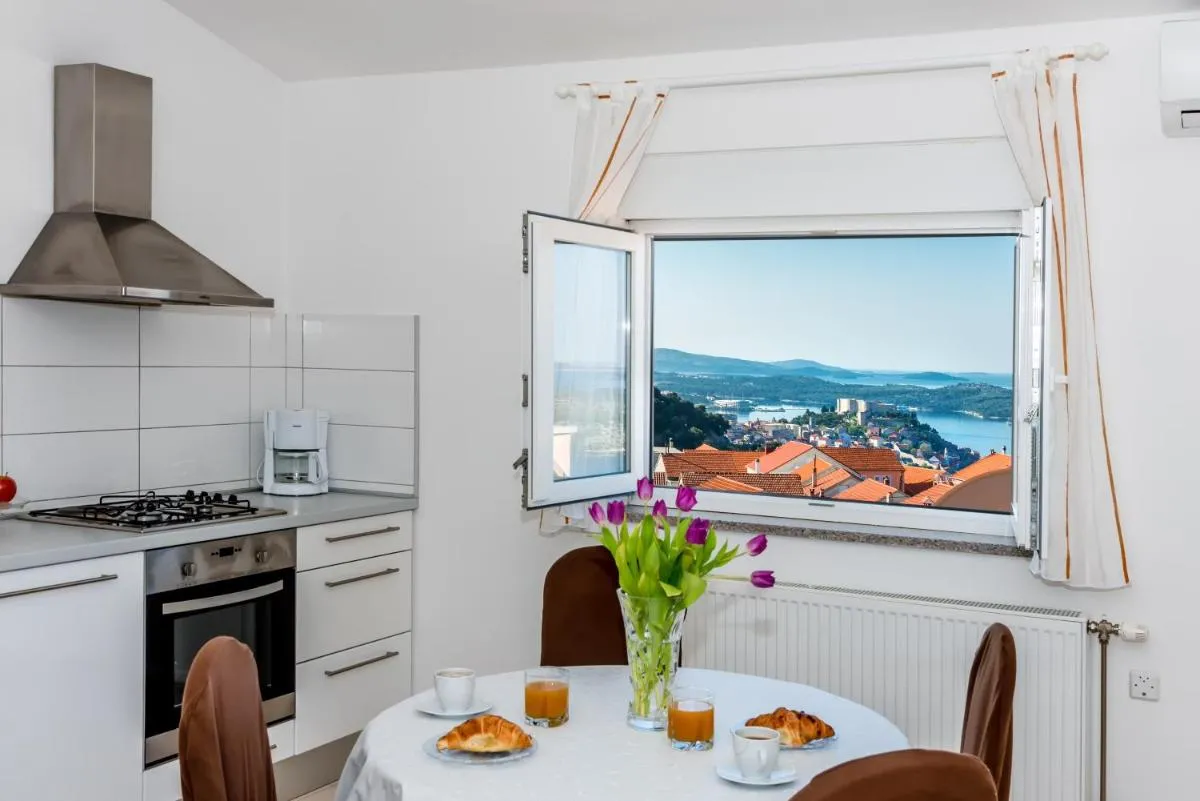 Image 3 of Apartment Anamarija with sea view