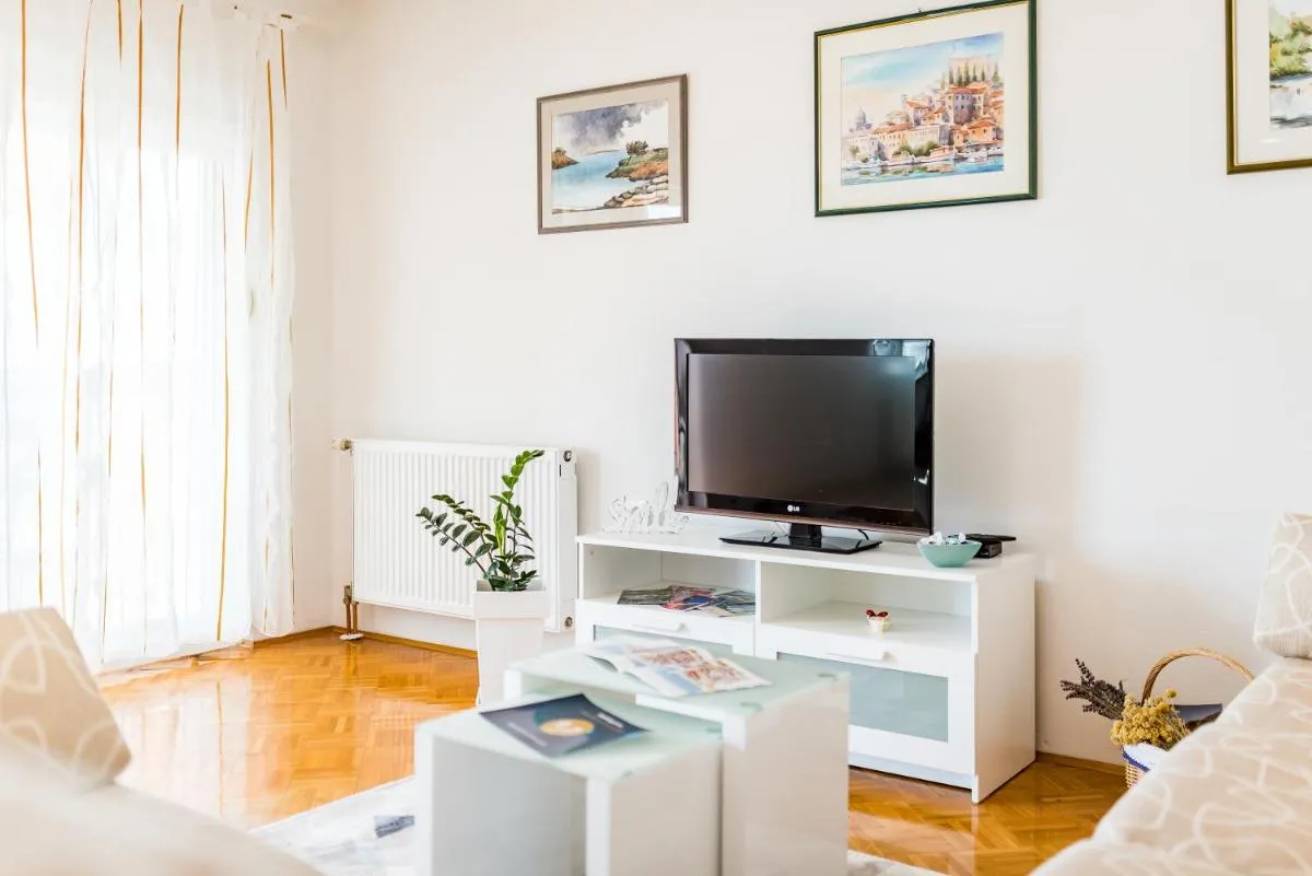 Image 4 of Apartment Anamarija with sea view