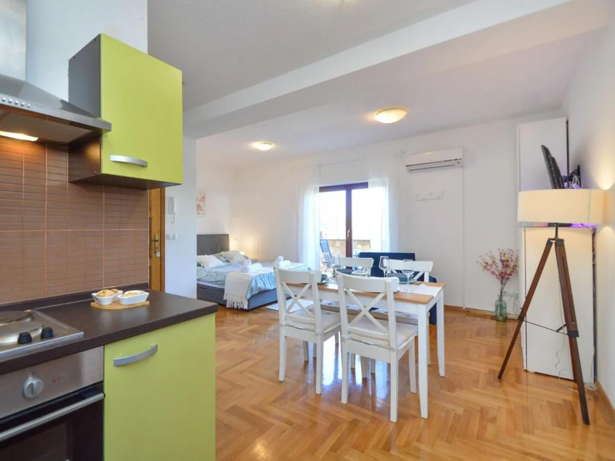 Image 2 of Apartment Bilice by Interhome