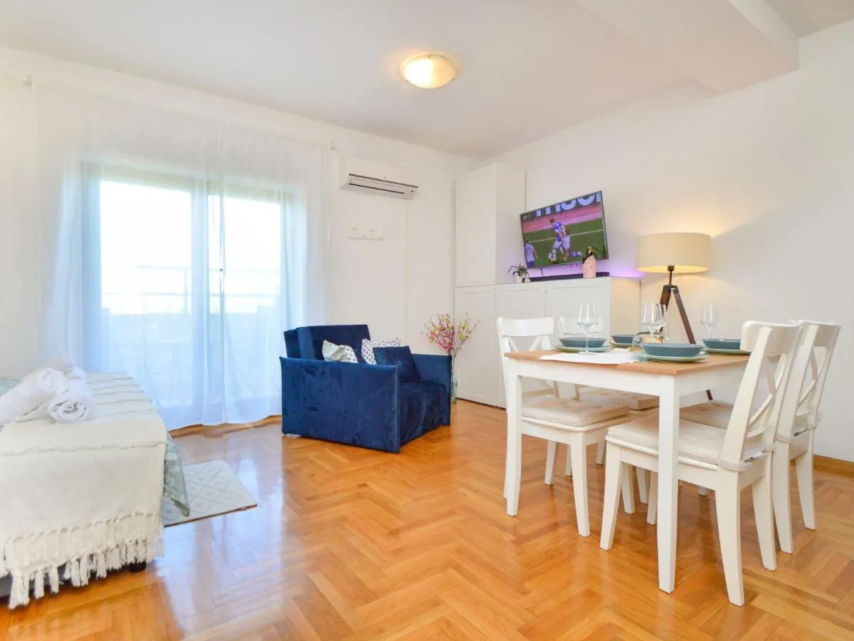 Image 1 of Apartment Bilice by Interhome