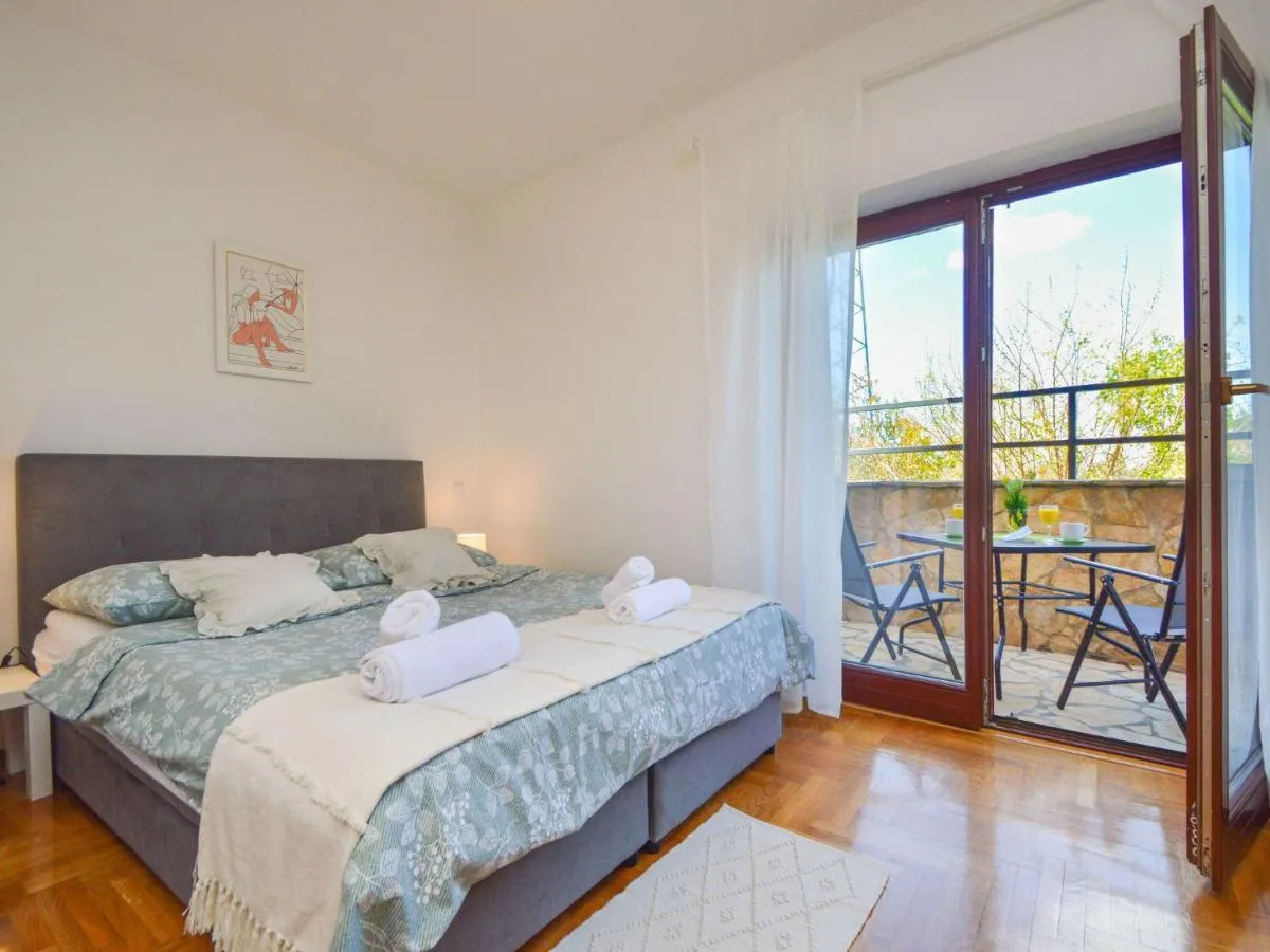 Image 3 of Apartment Bilice by Interhome