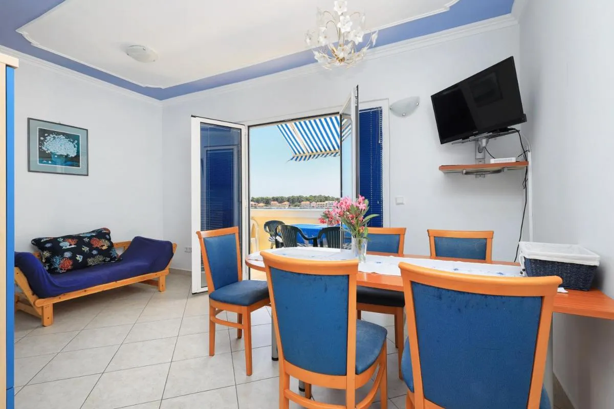 Image 4 of Apartment Brodarica 15270c