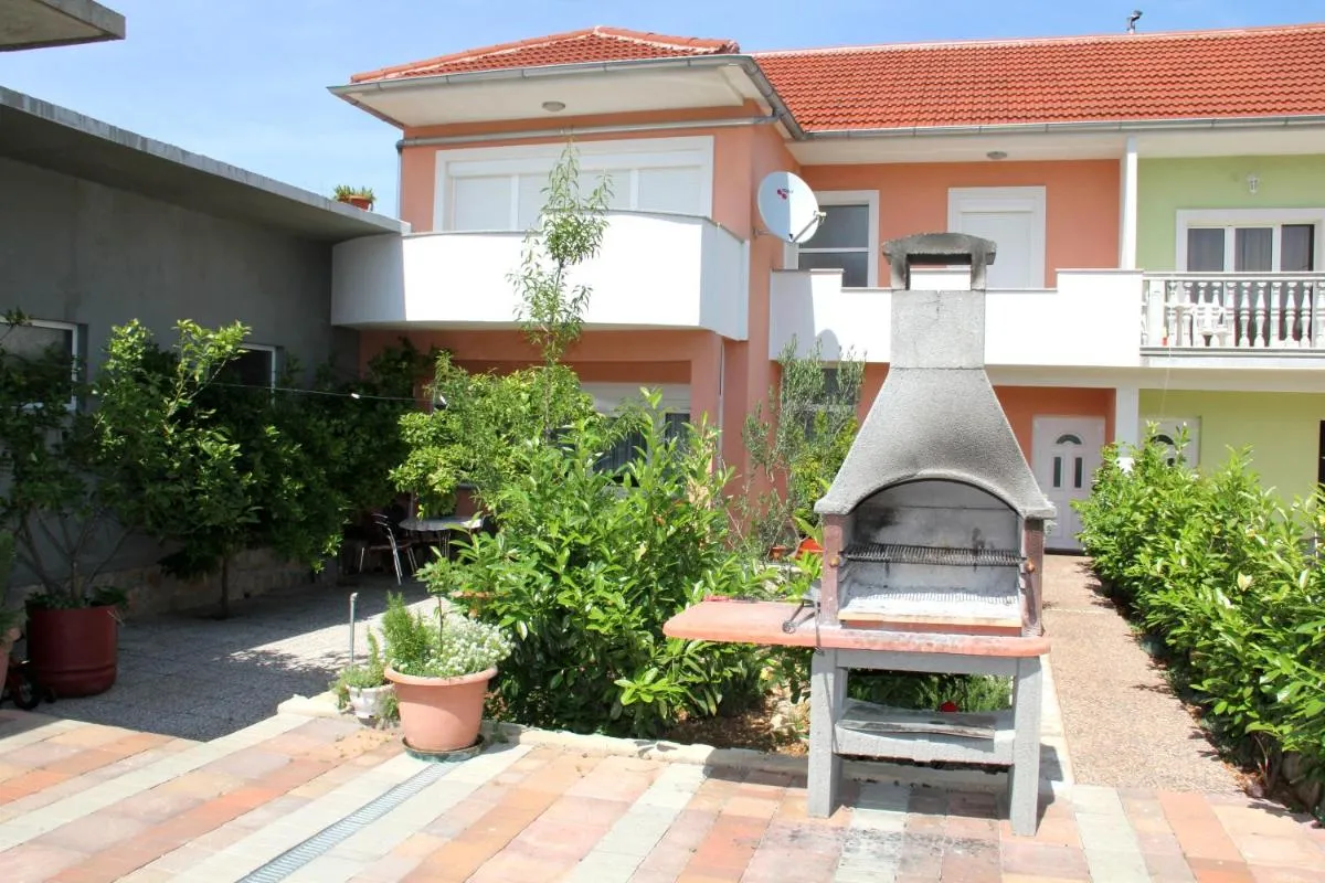 Image 1 of Apartment Bura