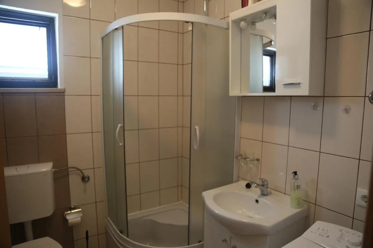 Image 2 of Apartment Drazan