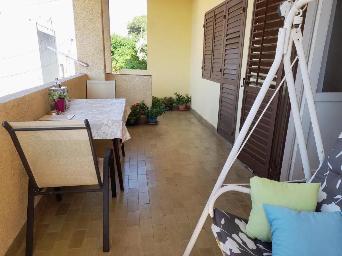 Image 3 of Apartment Gulin