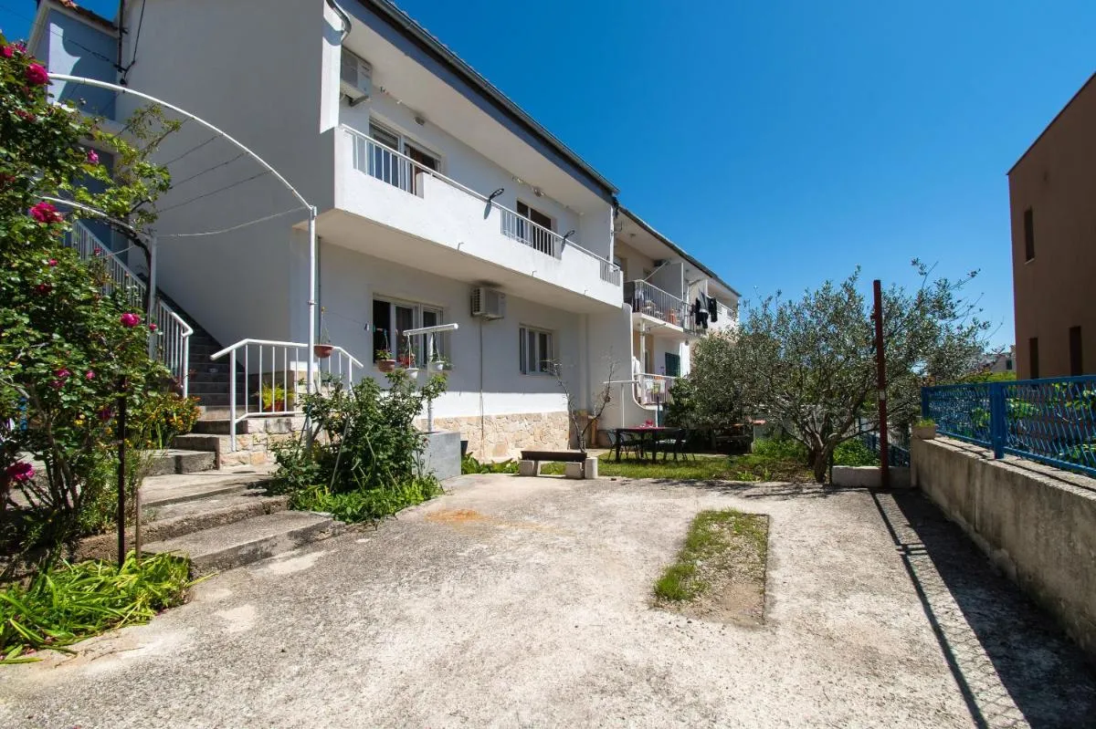 Image 5 of APARTMENT KATA
