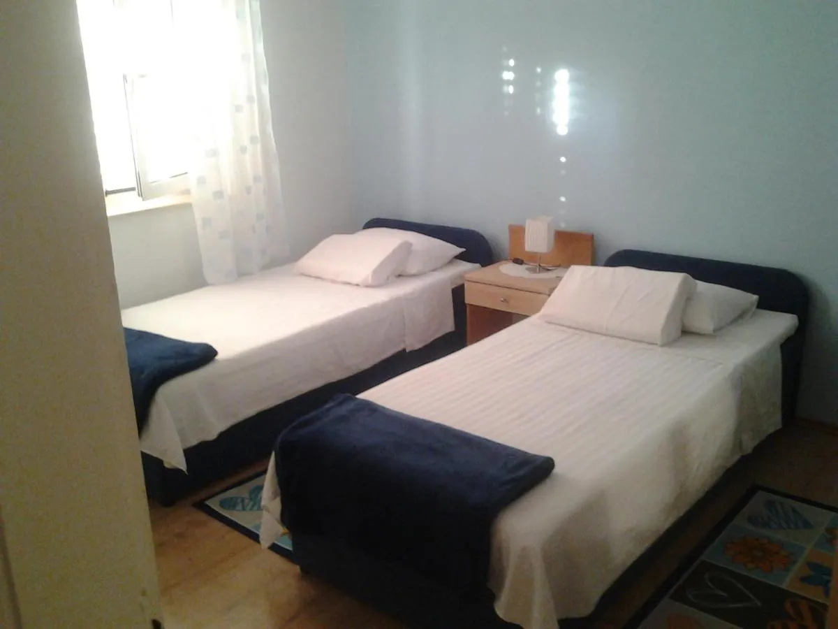 Image 6 of Apartment Mile