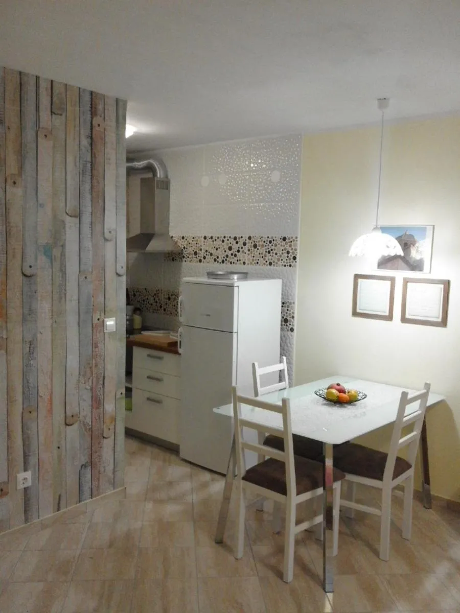 Image 3 of Apartment Moonlight