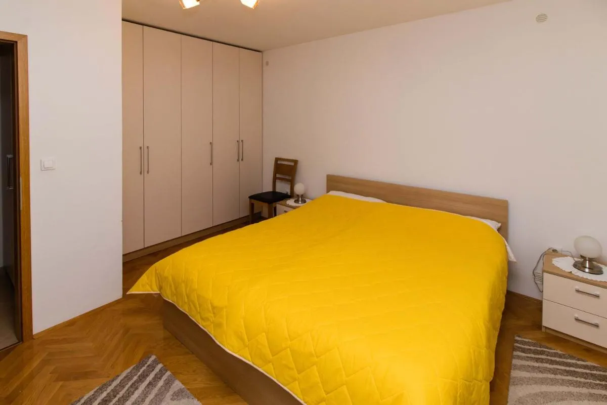 Image 1 of Apartment Peran