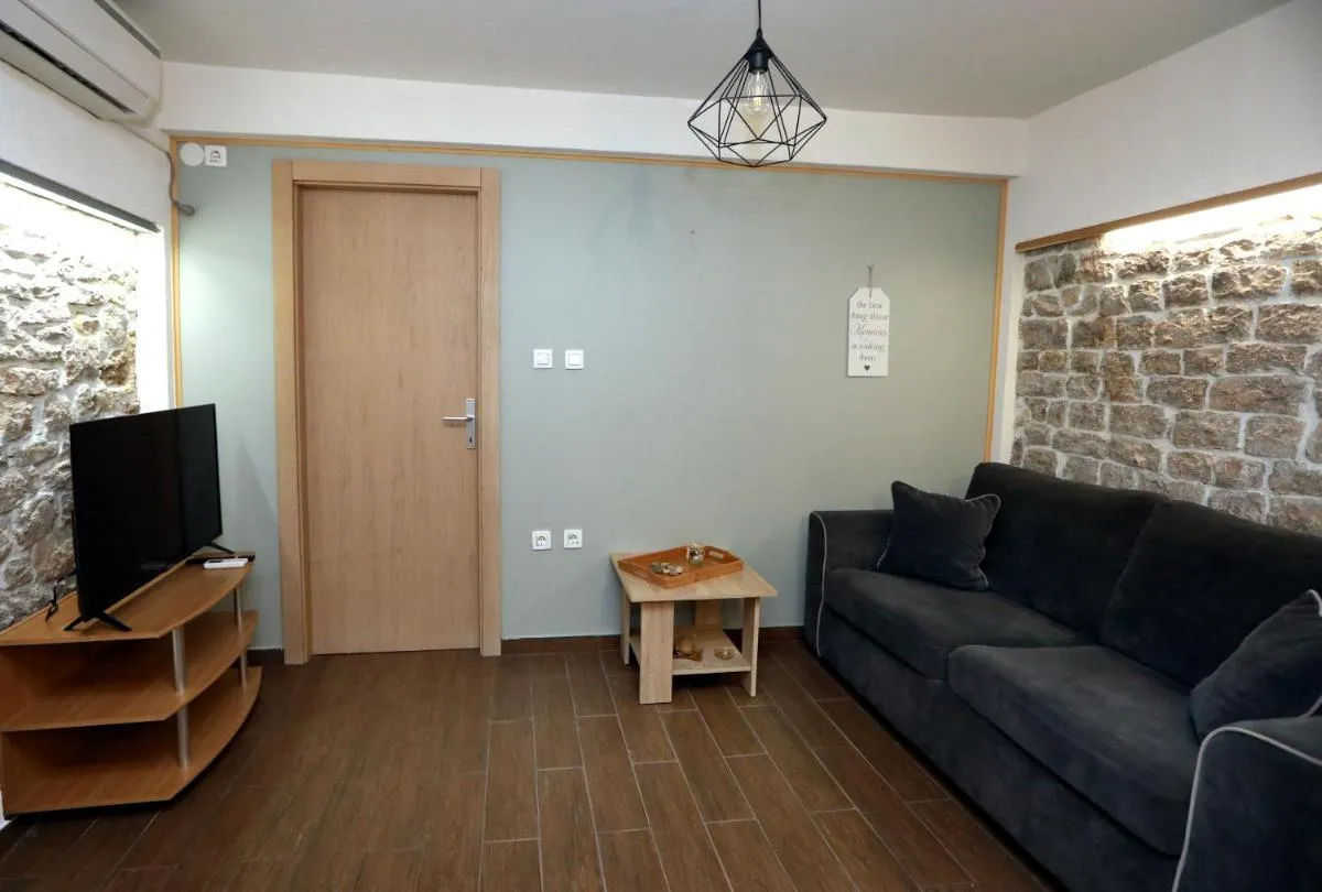 Image 2 of Apartment Secret life