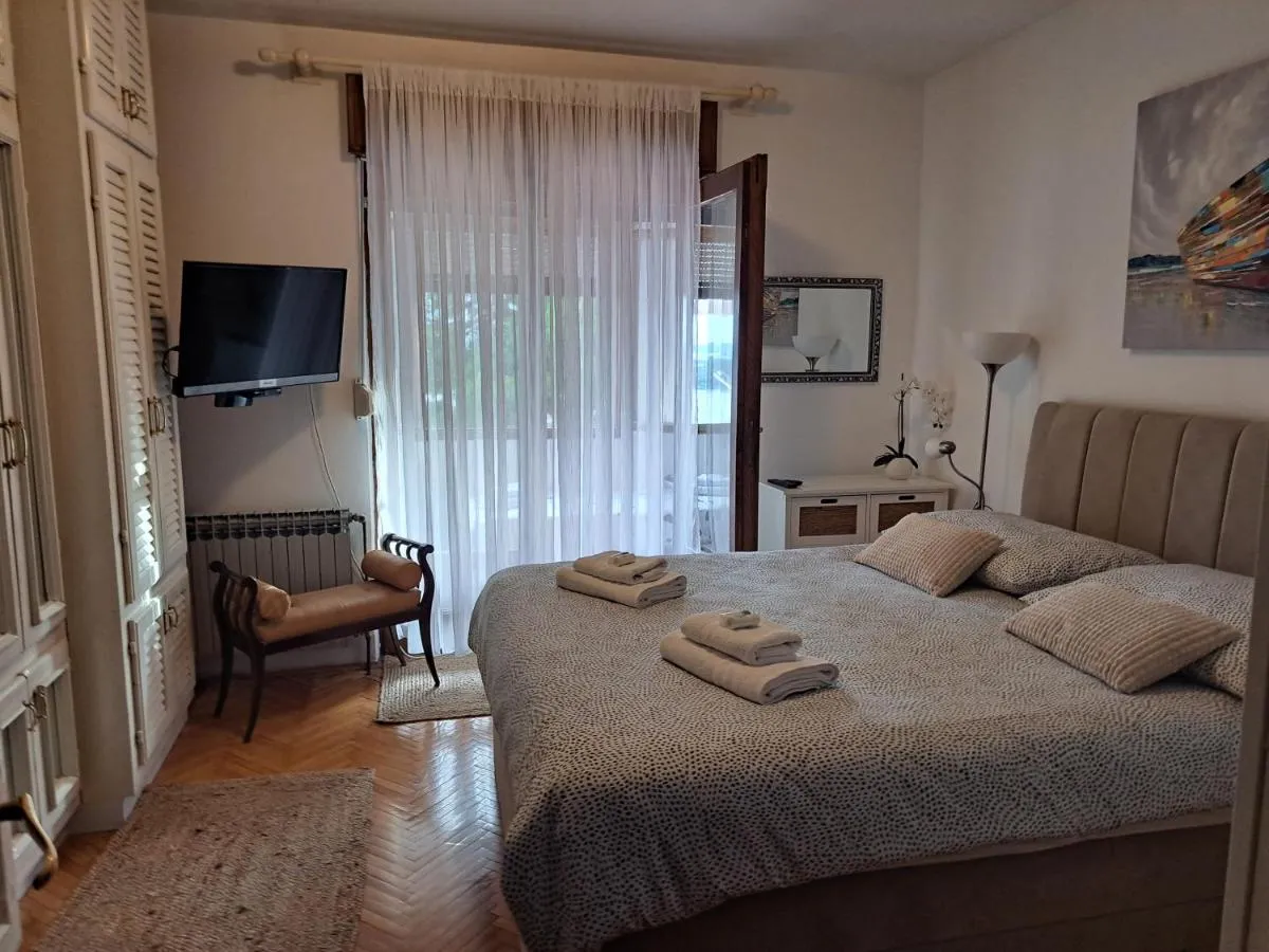 Image 6 of Apartment Summer