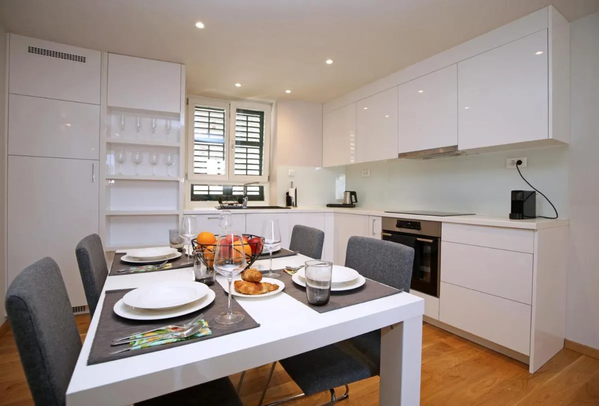 Image 3 of Apartment Volat