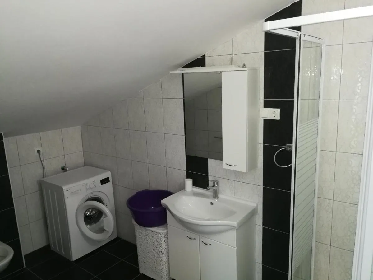 Image 2 of Apartments Durda