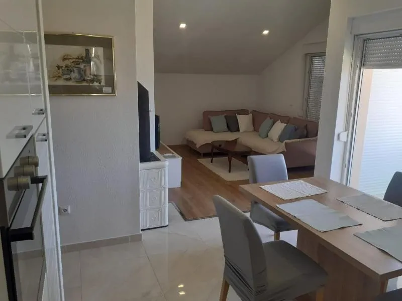 Image 2 of Apartments Gverić