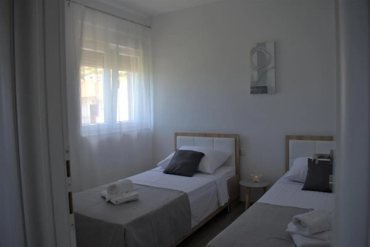 Image 6 of Apartments Rena