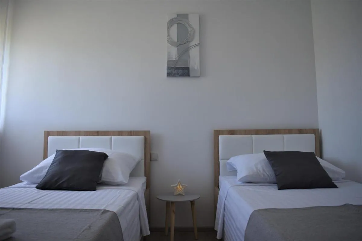 Image 1 of Apartments Rena
