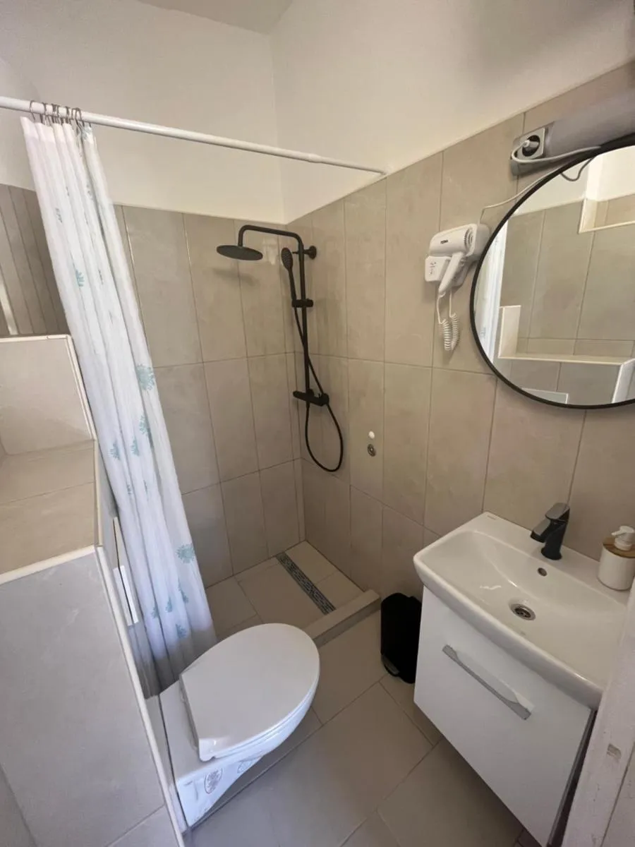 Image 2 of Apartments Vitomir